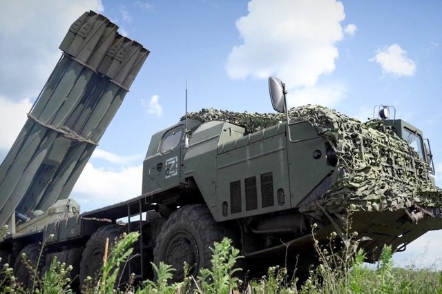 Tornado - S của Nga tấn công chính xác trong tác chiến điện tử mạnh năm 2026 - Ảnh 3. Tornado - S của Nga tấn công chính xác trong tác chiến điện tử mạnh năm 2026 - Ảnh 3.