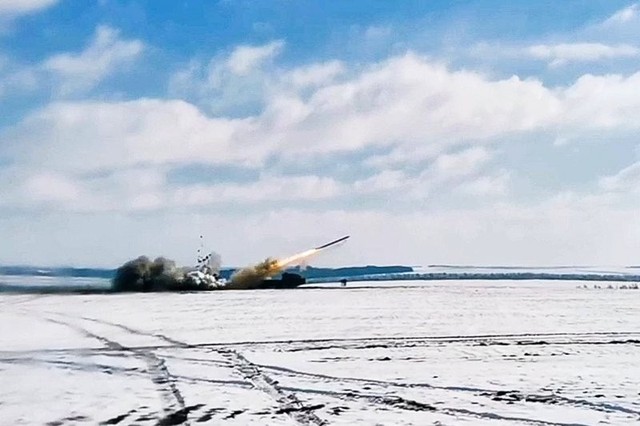 Tornado - S của Nga tấn công chính xác trong tác chiến điện tử mạnh năm 2026 - Ảnh 6. Tornado - S của Nga tấn công chính xác trong tác chiến điện tử mạnh năm 2026 - Ảnh 6.