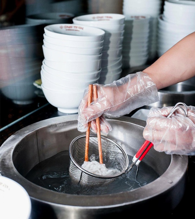 Khách Tây tiếc nuối khi ăn một món Việt ở Mỹ, nhận xét: 