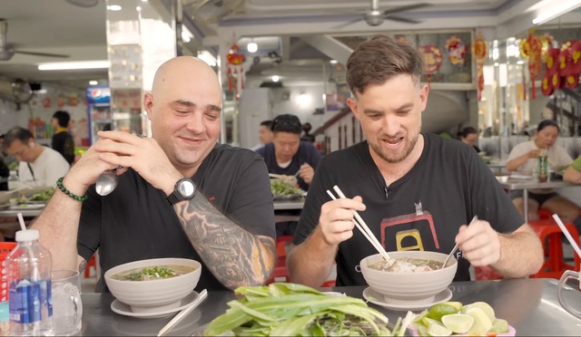 Khách Tây tiếc nuối khi ăn một món Việt ở Mỹ, nhận xét: 