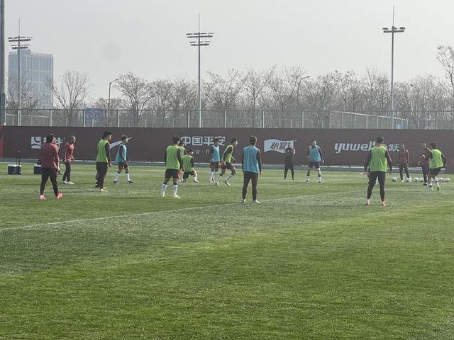 Diễn biến trận U23 Việt Nam vs U23 Triều Ti&ecirc;n: Thủ m&ocirc;n Cao Văn B&igrave;nh đeo băng đội trưởng - Ảnh 1.