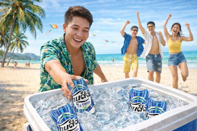 Bật lon trendy 250ml vui hết &yacute;: Huda Ice Twist tung diện mạo mới khuấy động m&ugrave;a h&egrave; - Ảnh 2.