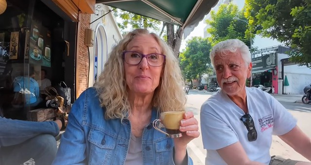 Khách Trung Quốc du lịch phố cổ Hà Nội, ăn 1 món rồi nhận xét: 