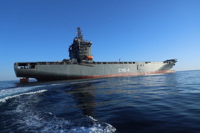 Iran thiệt hại nặng khi tàu sân bay Shahid Bagheri bị đánh chìm trong năm 2026 - Ảnh 3. Iran thiệt hại nặng khi tàu sân bay Shahid Bagheri bị đánh chìm trong năm 2026 - Ảnh 3.