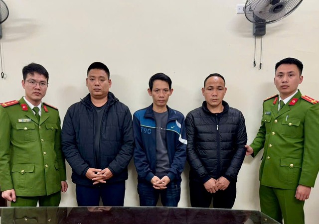 Bắt khẩn cấp Nguyễn Thành Công, sinh năm 1992 và 2 người khác - Ảnh 1.