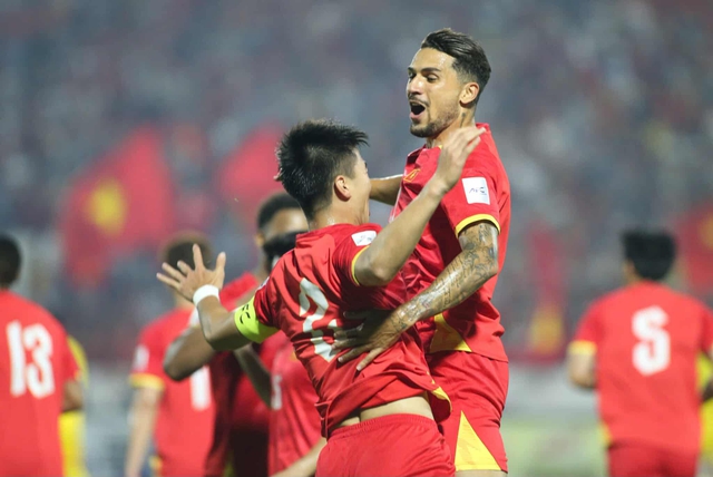 DIỄN BIẾN Việt Nam 3-1 Malaysia: Tuyển Việt Nam bị thổi penalty - Ảnh 7.