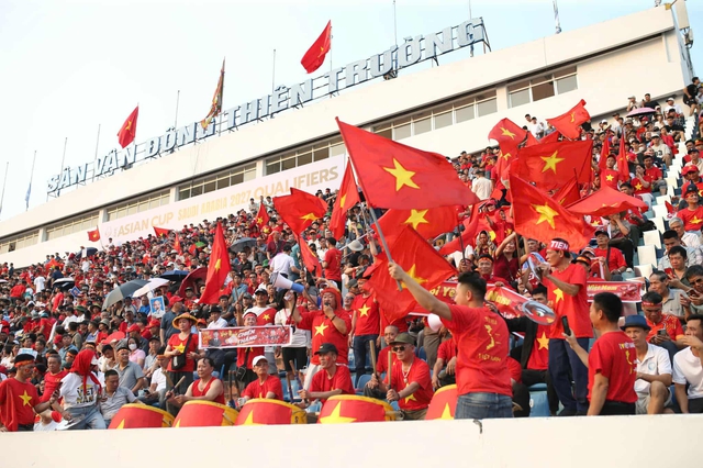DIỄN BIẾN Việt Nam 3-1 Malaysia: Tuyển Việt Nam bị thổi penalty - Ảnh 9.