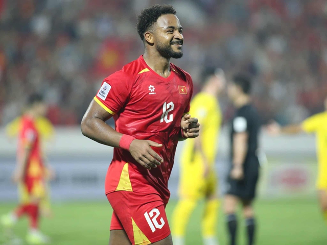 DIỄN BIẾN Việt Nam 3-1 Malaysia: Tuyển Việt Nam bị thổi penalty - Ảnh 3.