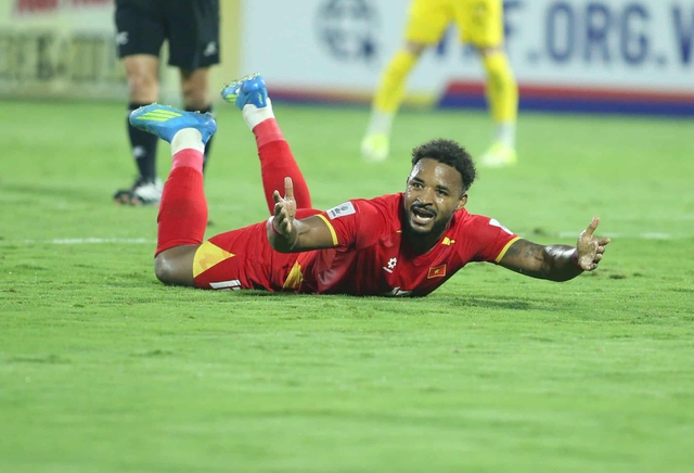 DIỄN BIẾN Việt Nam 3-1 Malaysia: Tuyển Việt Nam bị thổi penalty - Ảnh 5.