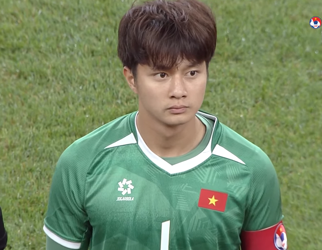 Diễn biến U23 Việt Nam vs U23 Trung Quốc: "Xạ thủ" nhà bầu Đức đá chính trên hàng tiền đạo - Ảnh 1.