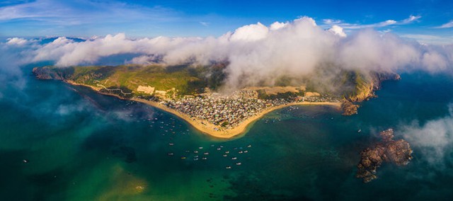 Vượt qua Anh và Ý, một "thiên đường biển" của Việt Nam lọt Top 4 điểm đến xu hướng hàng đầu thế giới - Ảnh 1.