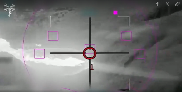 Lần đầu tiên trong lịch sử: Cận cảnh F-35 không chiến, bắn hạ chiến đấu cơ Iran - Hé lộ ván cược tỷ đô của Tehran - Ảnh 1.