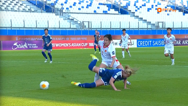 [DIỄN BIẾN] Việt Nam 0-4 Nhật Bản: Rất kh&oacute; khăn cho c&aacute;c c&ocirc; g&aacute;i Việt Nam - Ảnh 1.