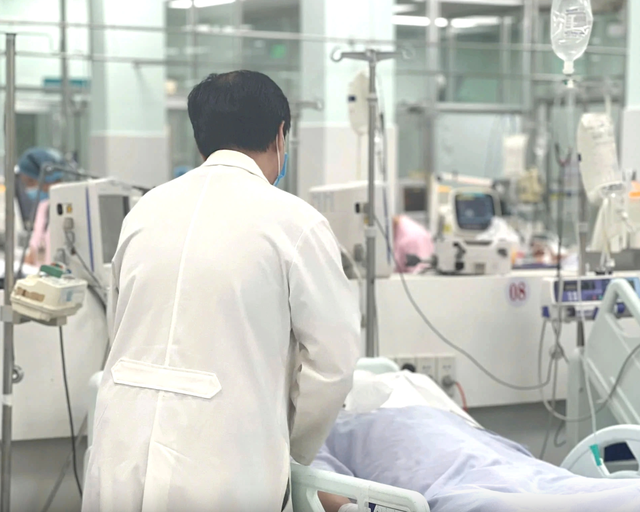 Vụ cháy nhà trọ khiến đôi nam nữ tử vong ở TP.HCM: Chuẩn bị tính chuyện đám cưới thì gặp nạn - Ảnh 3.