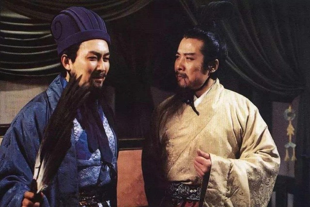 Lưu Bị có một “thần kỹ”, Trương Phi bắt chước theo, không ngờ lại dẫn đến vụ bê bối xôn xao thời Tam Quốc - Ảnh 2.