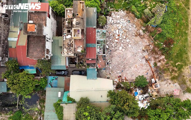 Người H&agrave; Nội th&aacute;o dỡ nh&agrave;, giao mặt bằng thi c&ocirc;ng n&uacute;t giao Phạm Tu - Xa La - Ảnh 12.