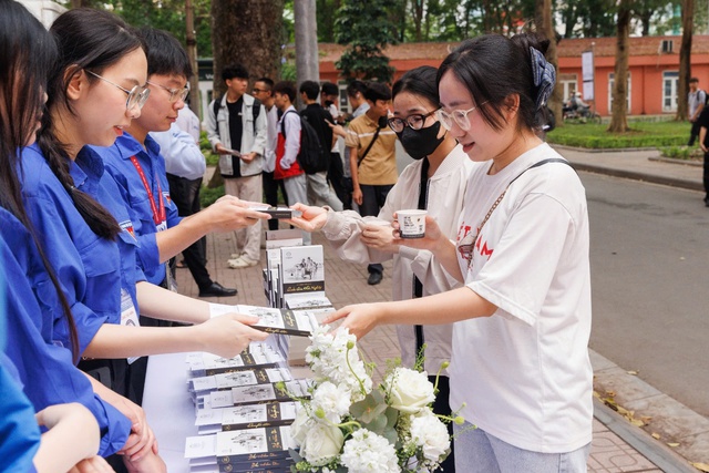 Nhật ký Hành Trình Từ Trái Tim: Khát vọng lớn của người trẻ - nền tảng cho quốc gia hùng mạnh   - Ảnh 13.