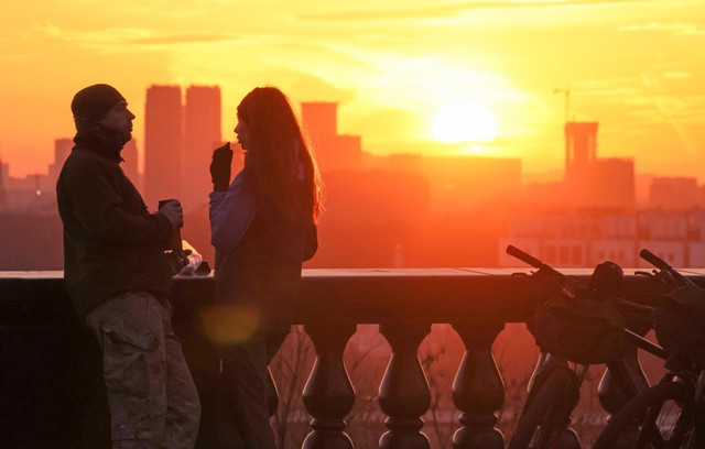 Thủ đô của Nga trải qua tháng 3 nóng nhất trong lịch sử 247 năm quan sát - Ảnh 1.