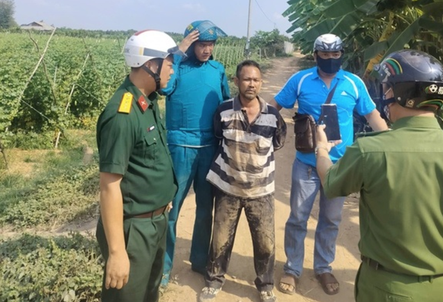 X&oacute;t xa ho&agrave;n cảnh của th&agrave;nh vi&ecirc;n tổ an ninh trật tự bị đ&acirc;m tử vong khi l&agrave;m nhiệm vụ - Ảnh 2.