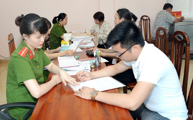 Quy định mới nhất li&ecirc;n quan đến x&oacute;a đăng k&yacute; thường tr&uacute;, tạm tr&uacute; - Ảnh 1.