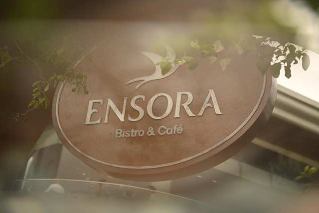 Người đứng sau công trình khủng mới khai trương ngay cạnh trường "con nhà giàu" ở Hà Nội - Ảnh 5.