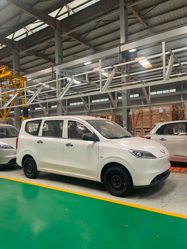 Xe 7 chỗ "ăn" 1,1L/100km sắp b&aacute;n tại Việt Nam, gi&aacute; si&ecirc;u rẻ: Dự kiến chỉ 500 triệu đồng, đ&atilde; nhận cọc - Ảnh 2.