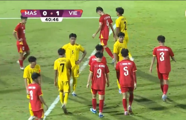 DIỄN BIẾN Việt Nam 3-0 Malaysia: Đối thủ bất lực, ĐT Việt Nam cầm chắc c&uacute;p v&ocirc; địch - Ảnh 3.