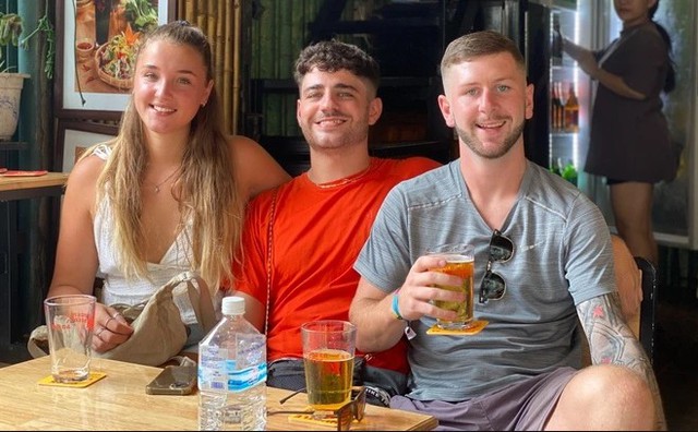 Kh&aacute;ch T&acirc;y kể lại trải nghiệm l&uacute;c 1h s&aacute;ng giữa thủ đ&ocirc; rồi đưa ra quyết định bất ngờ n&agrave;y - Ảnh 3.