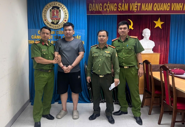 Bắt trợ lý cửa hàng Huỳnh Thanh Phú SN 1995 - Ảnh 1.