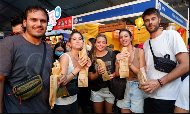 Không phải phở, món ăn Việt Nam này mới là hương vị khiến khách Tây "nghiện", ăn liên tục 7 ngày không chán - Ảnh 3.