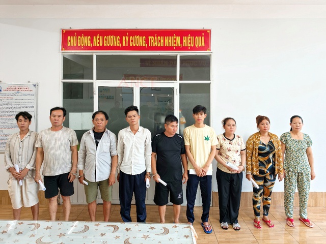 Bắt tạm giam chủ tài khoản Facebook “Nguyễn Thùy Linh” - Ảnh 1.