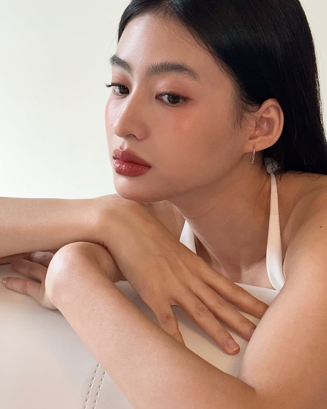 C&ocirc; g&aacute;i Việt lọt đề cử Top 100 gương mặt đẹp nhất thế giới 2020 giờ ra sao? - Ảnh 3.