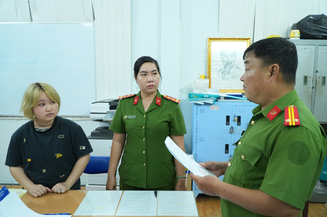 Thi hành lệnh bắt tạm giam Trần Ngọc Yến - Ảnh 3.