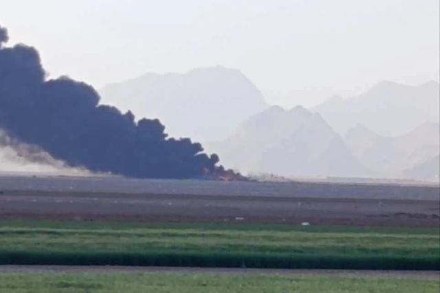 NYT: Mỹ tự cho nổ máy bay để cứu phi công! 36h nghẹt thở và hành động táo bạo phút chót giữa "bão đạn" - Ảnh 1.