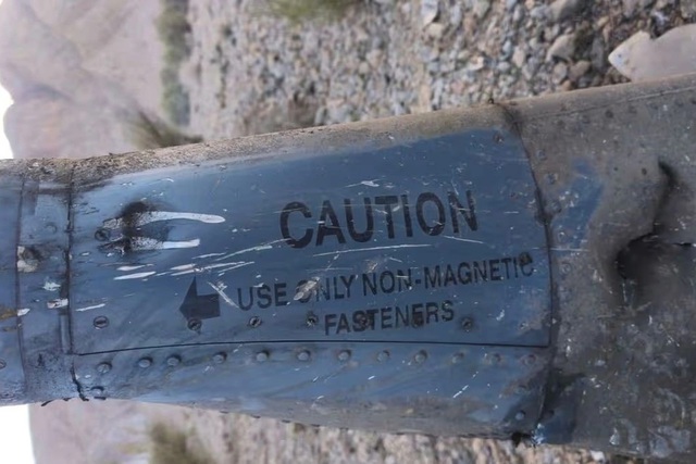 Đấu súng dữ dội, hàng trăm đặc nhiệm Mỹ đột kích giải cứu phi công F-15 mất tích – Tehran lộ “lá bài tẩy” cực mạnh - Ảnh 2.