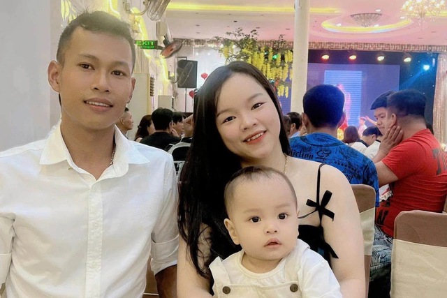 Vụ nam tài xế bỏ xe, cứu bé gái 2 tuổi đi bộ giữa quốc lộ: Gia đình cháu bé nói gì? - Ảnh 1.