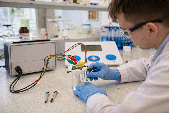 Nga chế tạo cảm biến "siêu đẳng", phát hiện chất độc chỉ trong 2 phút - Ảnh 1.