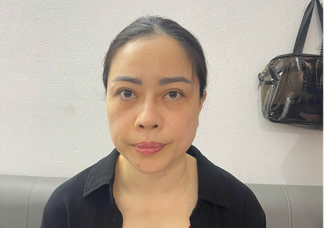 Khám xét nơi ở của Đoàn Thị Thu Hằng SN 1979 - Ảnh 1.