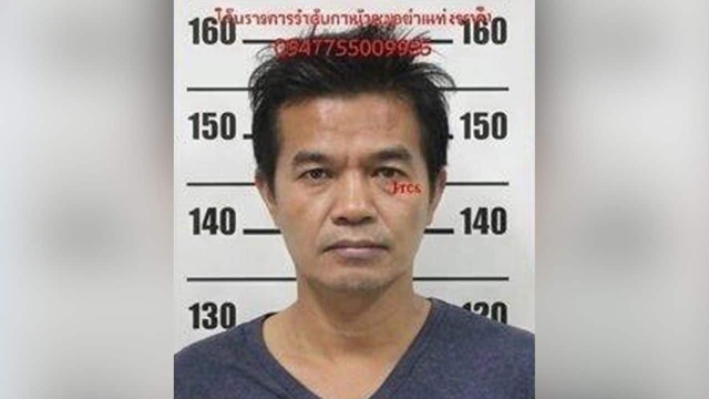 Người đàn ông rút súng bắn đồng nghiệp trong nhà kho, camera an ninh ghi lại cảnh tượng như phim - Ảnh 2.