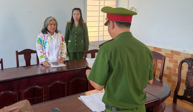 Ra lệnh bắt tạm giam Trần Thị Bích Phượng sinh năm 1977 - Ảnh 1.