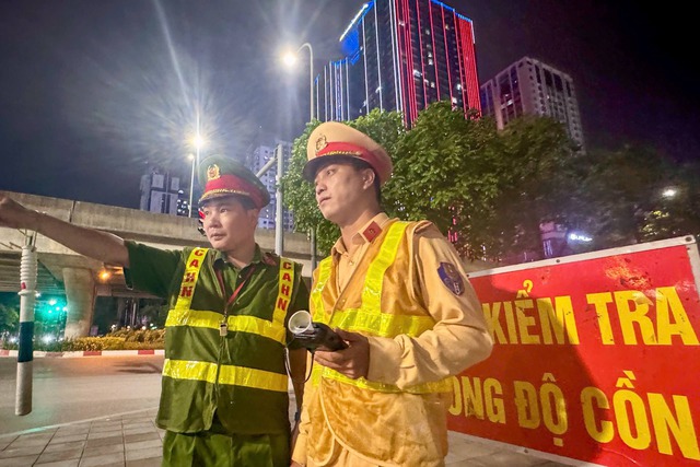 CSGT đồng loạt ra quân, duy trì chốt kiểm soát cả ngày lẫn đêm xử lý 1 lỗi vi phạm giao thông - Ảnh 3.