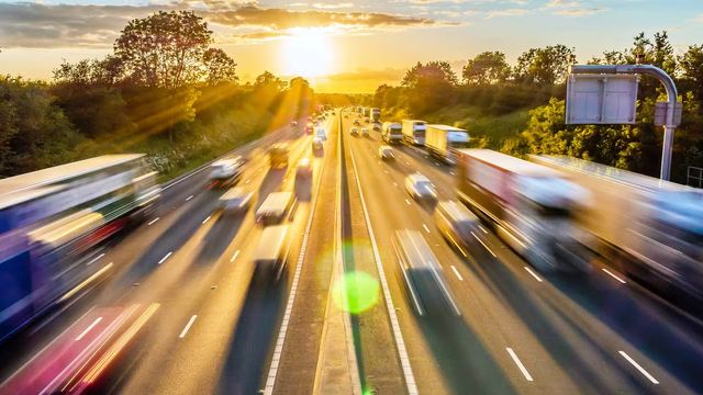 Tại sao đạp ga lên 120 km/h lại "đốt tiền" nhanh đến vậy? - Ảnh 3.