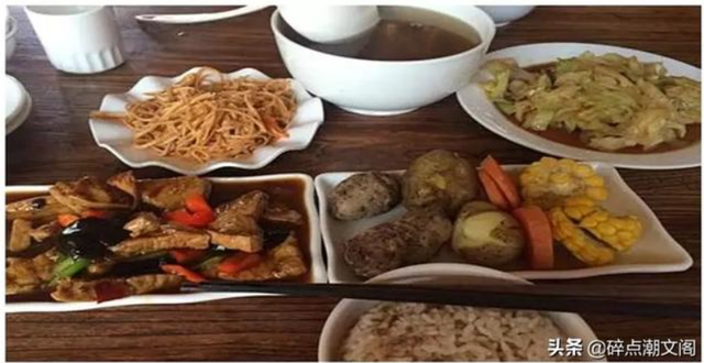 Các nhà sư Thiếu Lâm Tự ăn gì mỗi ngày: Thực đơn được tiết lộ khác hẳn những gì thấy trên phim ảnh - Ảnh 3.