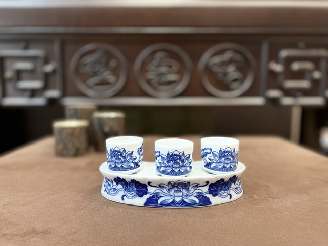 Lời khuyên với những nhà đặt 3 chén nước trên bàn thờ - Ảnh 1.