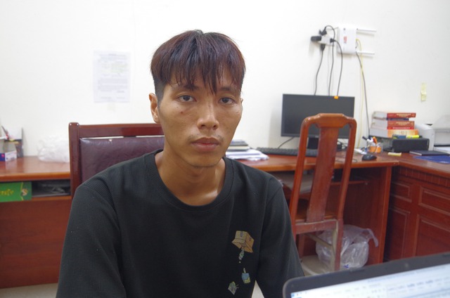 Ch&acirc;n dung kẻ d&ugrave;ng dao uy hiếp, b&oacute;p cổ thai phụ để cướp gần 700 triệu đồng ở Th&aacute;i Nguy&ecirc;n - Ảnh 3.