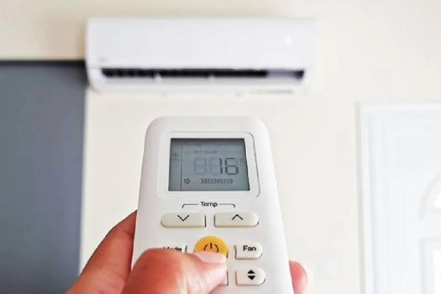 Dấu hiệu cho biết: Đã đến lúc vệ sinh điều hòa - Ảnh 1.