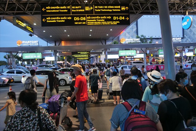 Sân bay đông nhất Việt Nam tìm phương án ứng phó mùa mưa năm 2026: Thì ra từng bị đột trong nhà ga - Ảnh 5.