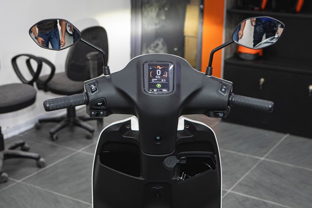 Xe Dat Bike 30 triệu vừa ra mắt và cách sạc chưa từng thấy: Người dùng nói không an toàn, sự thật là gì? - Ảnh 4.