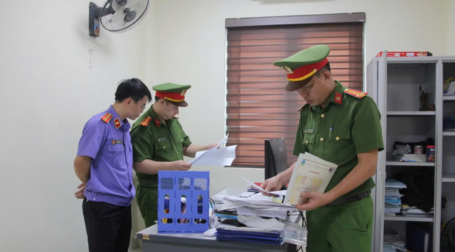 Ra lệnh khám xét nơi làm việc, bắt tạm giam Nguyễn Duy Khánh SN 1991 - Ảnh 1.