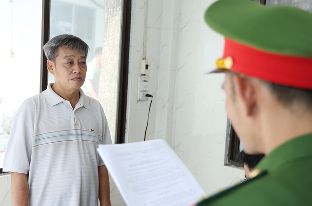 Thi hành lệnh bắt tạm giam Nguyễn Huy Đạt sinh năm 1976 - Ảnh 1.